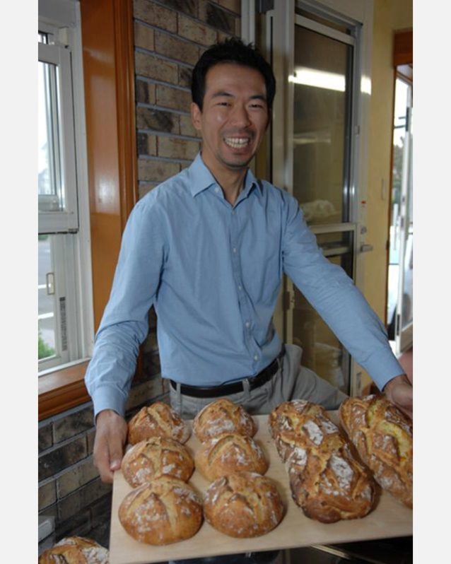 パン焼き職人のヒデと一緒にパンを焼くこともできた。パタゴニア・サーフィン・アンバサダーのジェリー・ロペスにインスピレーションを得ているという彼は、ミシュランの1つ星を獲得したロサンジェルスにあるSonaで働いていたこともある。