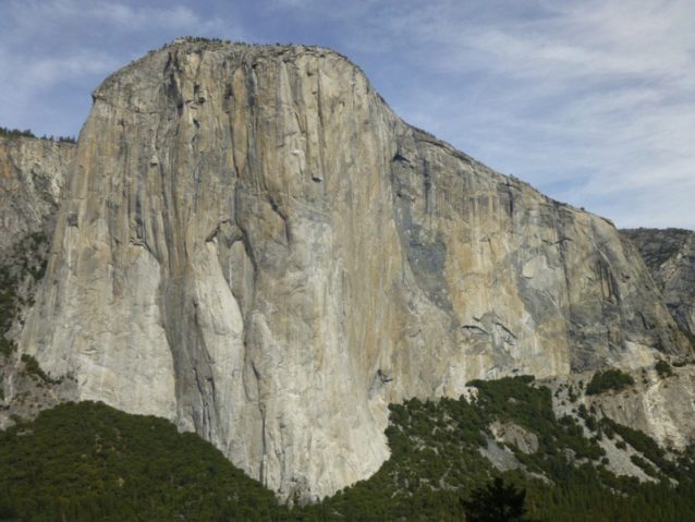 エル・キャピタン全景。写真:横山 勝丘