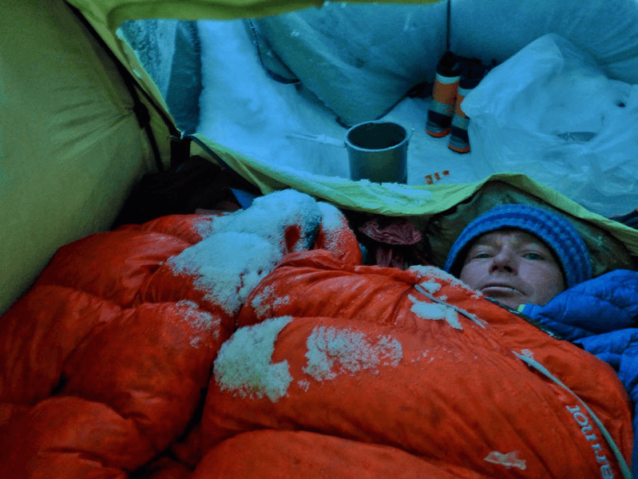 冬眠しながら好天を願う。Photo: Marko Prezelj