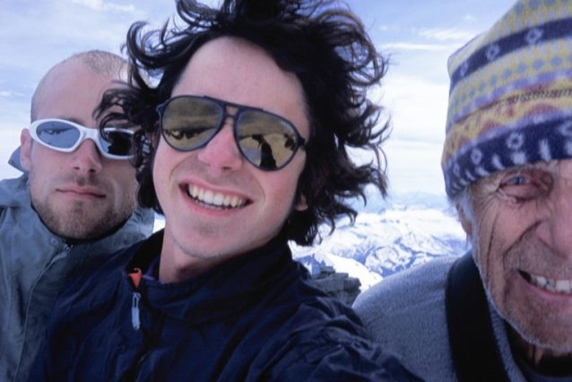 2003年7月マウント・アダマントの頂上でのふたり。セルキーク・マウンテンズ、ブリテッシュ・コロンビア Photo: Colin Haley