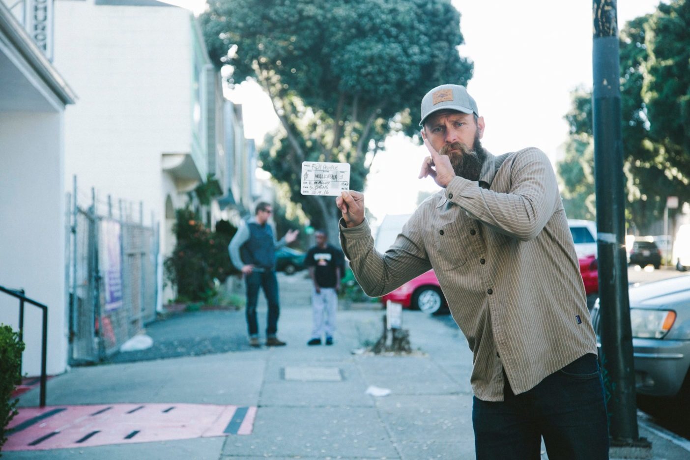 『フィッシュピープル』の監督として撮影現場に立つキース・マロイ。Photo: Donnie Hedden