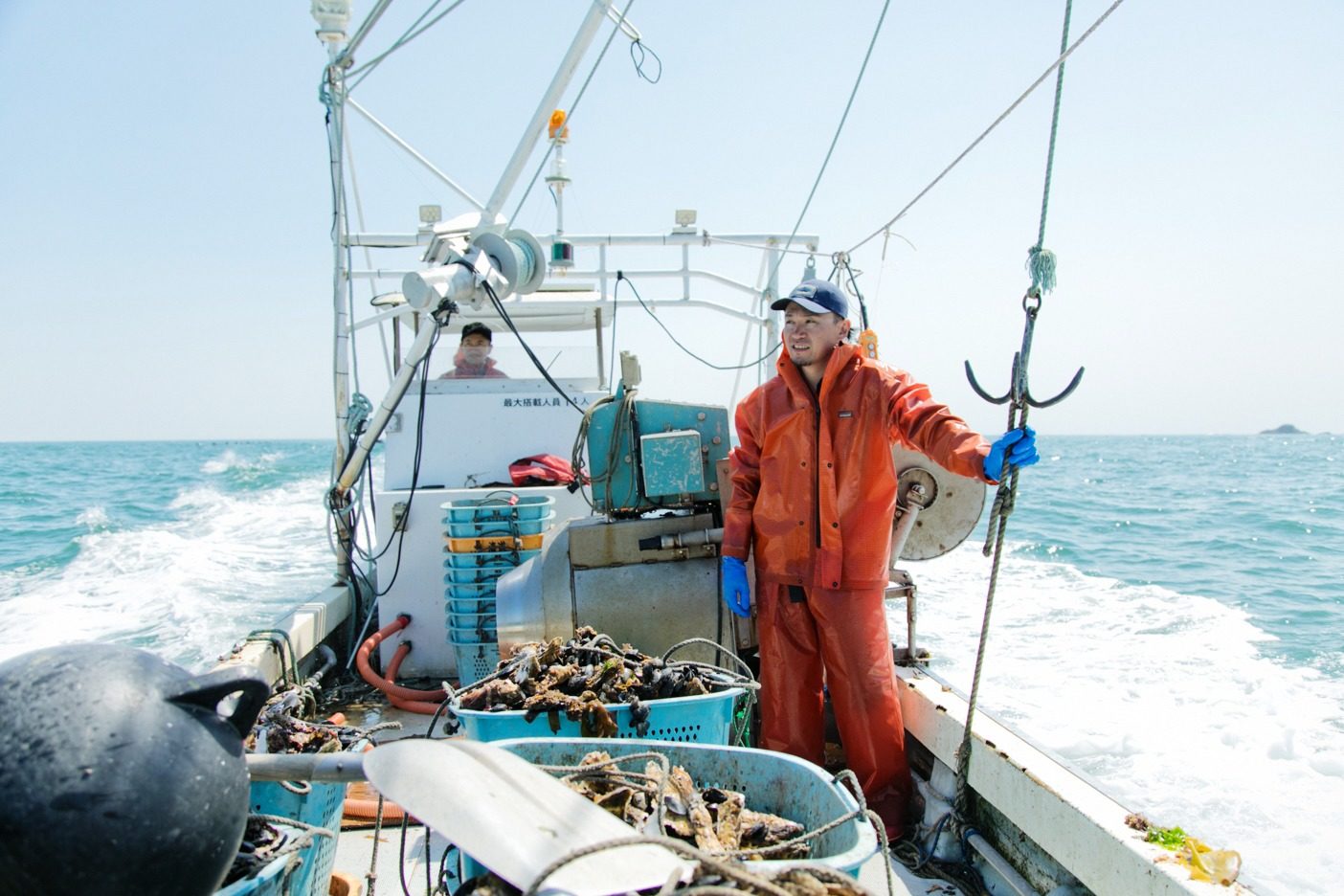 沖合で暖流の黒潮と寒流の親潮がぶつかり合い、世界有数の漁場を形成する志津川湾。後藤さんたちの願いはいつまでもこの自然環境を守り抜くことだ。写真:五十嵐 一晴