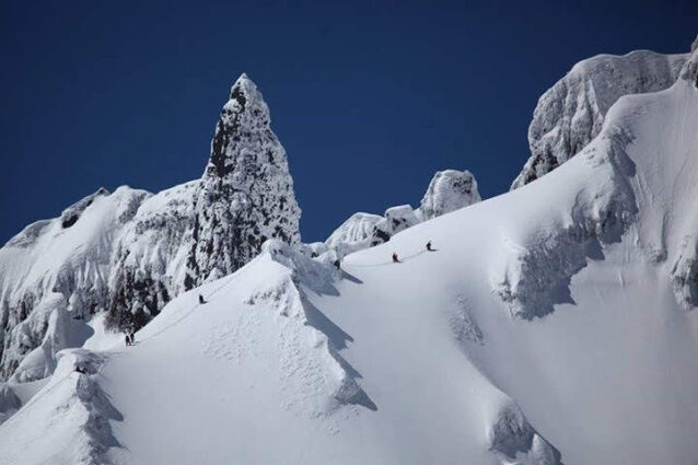 利尻山南稜にてデナリ南西壁のトレーニング山行ガイディング