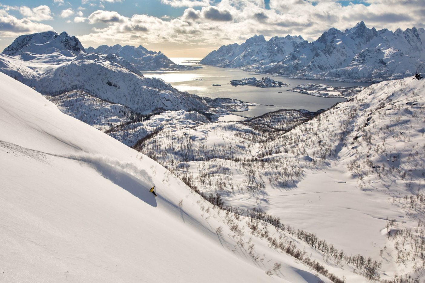 2018年の旅でノルウェー北部の遠近感を感じ取る。Photo:Andrew Miller