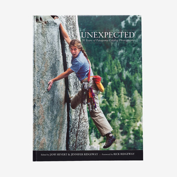 『Unexpected: 30 Years of Patagonia Catalog Photography』日本語版